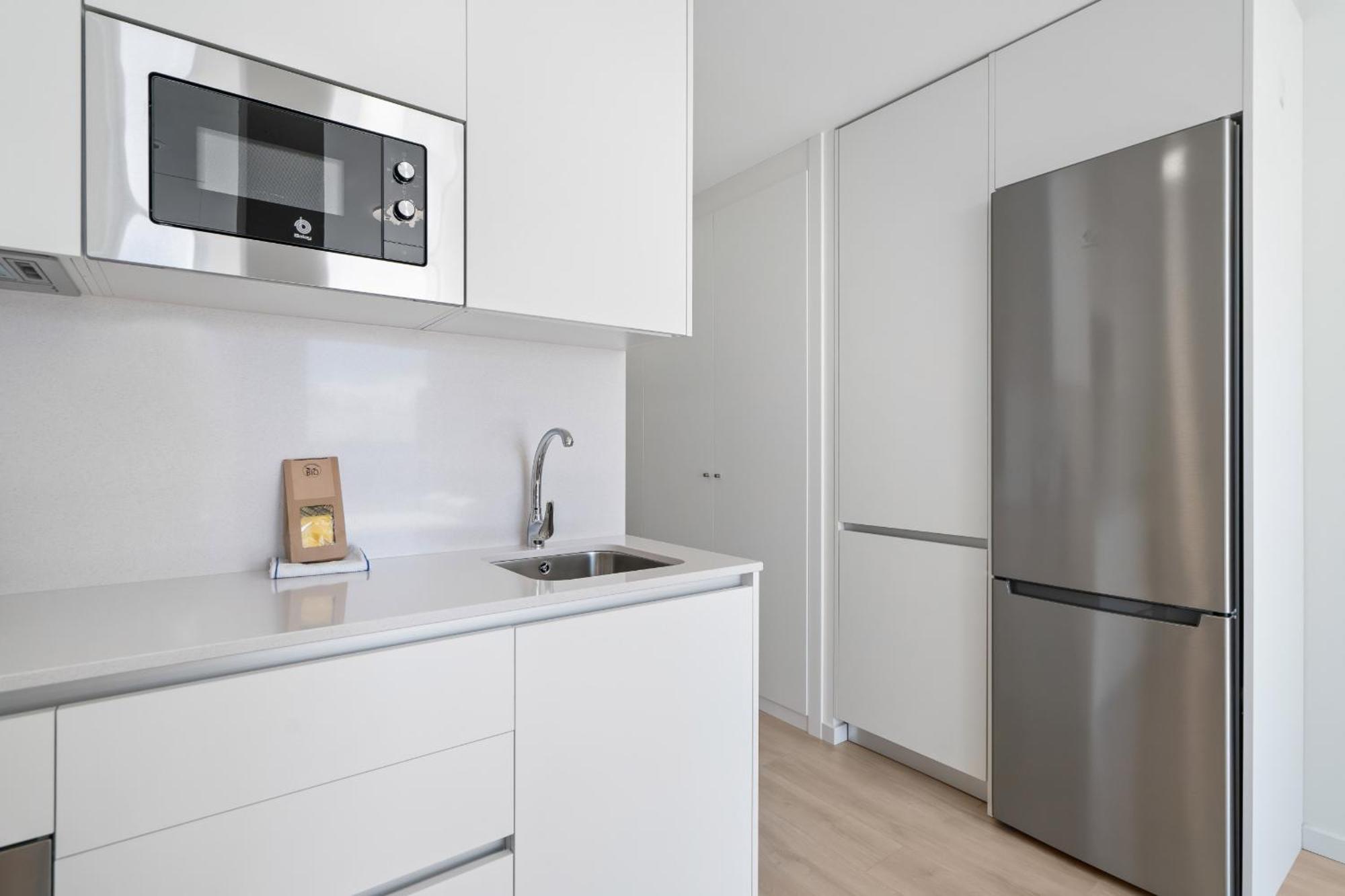 Loft Reformado Industrial Con Garaje Alquiler Temporal Apartment Madrid Exterior photo