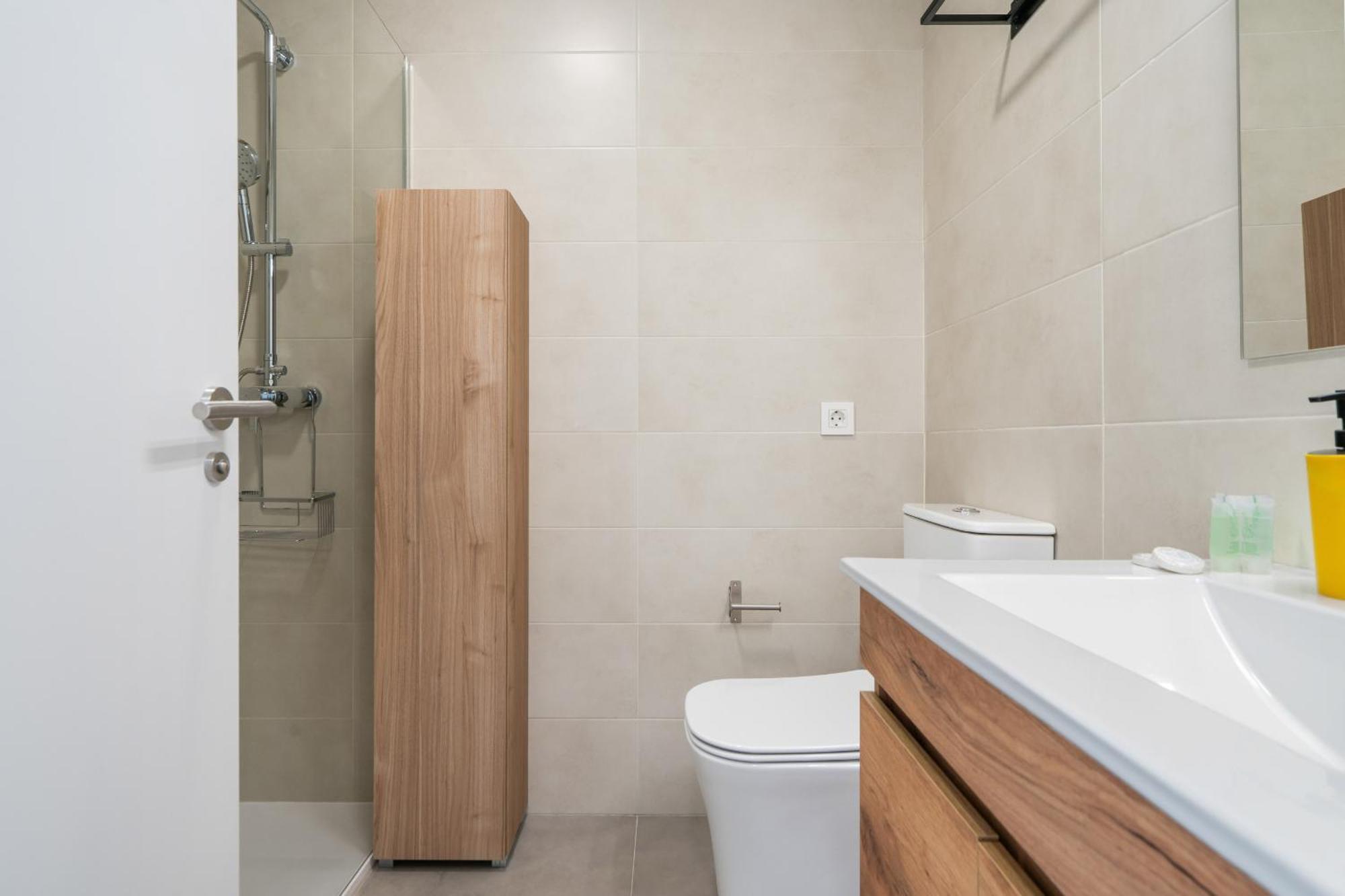 Loft Reformado Industrial Con Garaje Alquiler Temporal Apartment Madrid Exterior photo